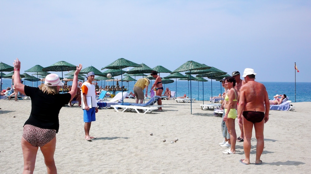 Kirbiyik Resort Hotel - All Inclusive — Beach in Alanya