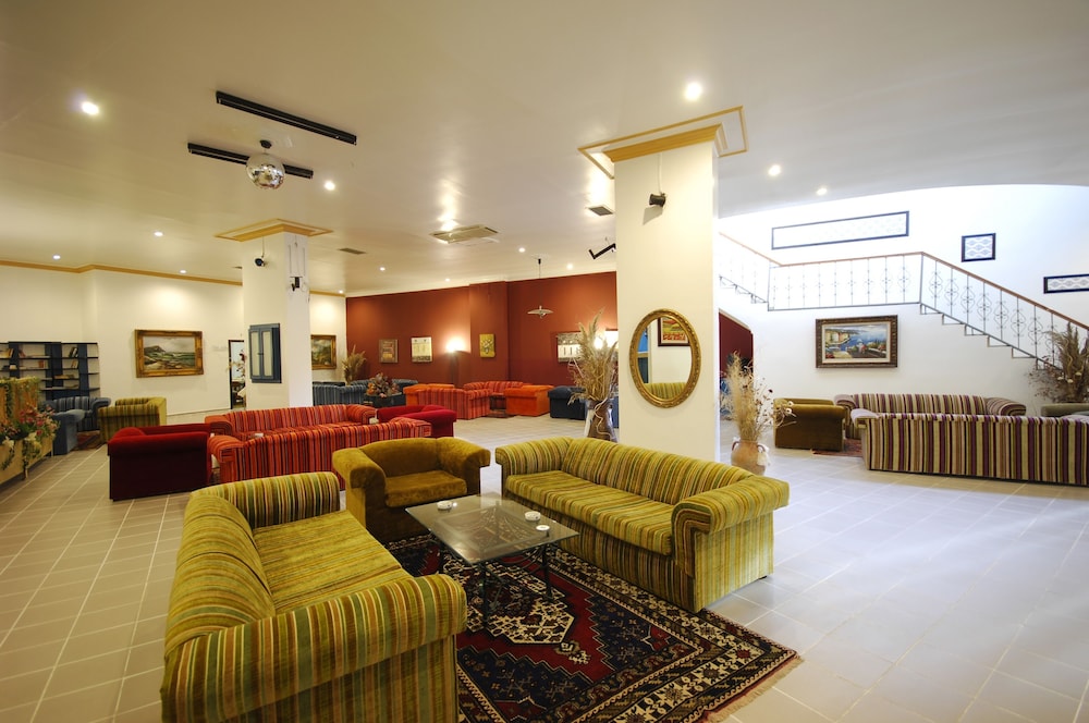 Kirbiyik Resort Hotel - All Inclusive — Hotel building in Alanya