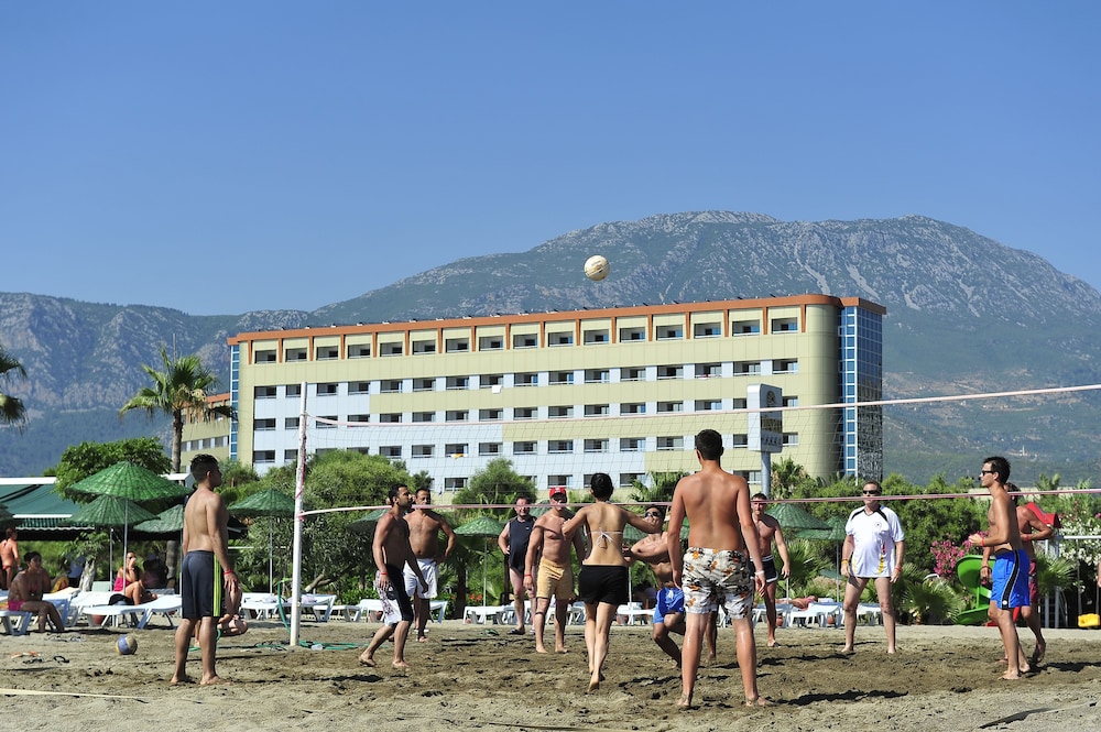 Kirbiyik Resort Hotel - All Inclusive — Sports & recreation in Alanya