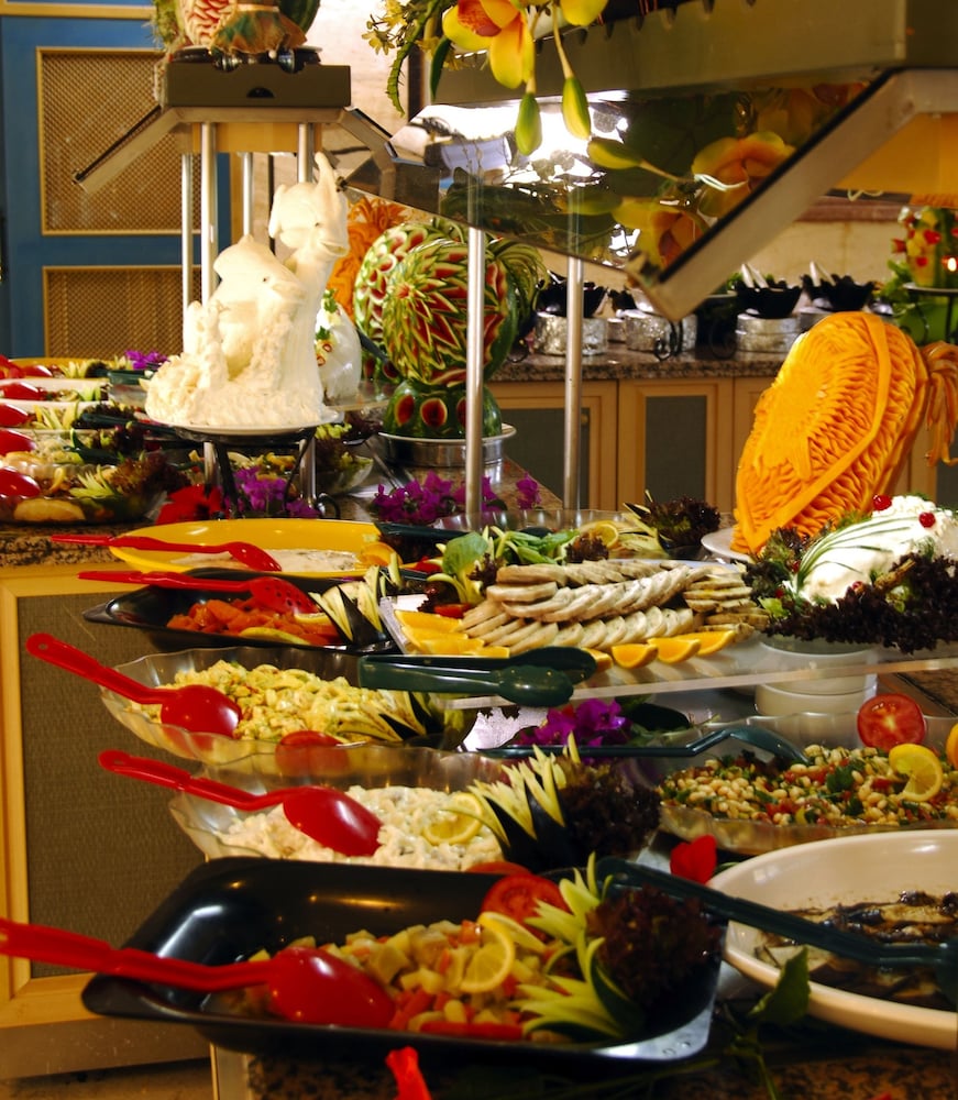 Kirbiyik Resort Hotel - All Inclusive — Restaurant & bars in Alanya