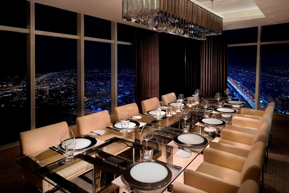 JW Marriott Marquis Hotel Dubai — Restaurant & bars in Dubai