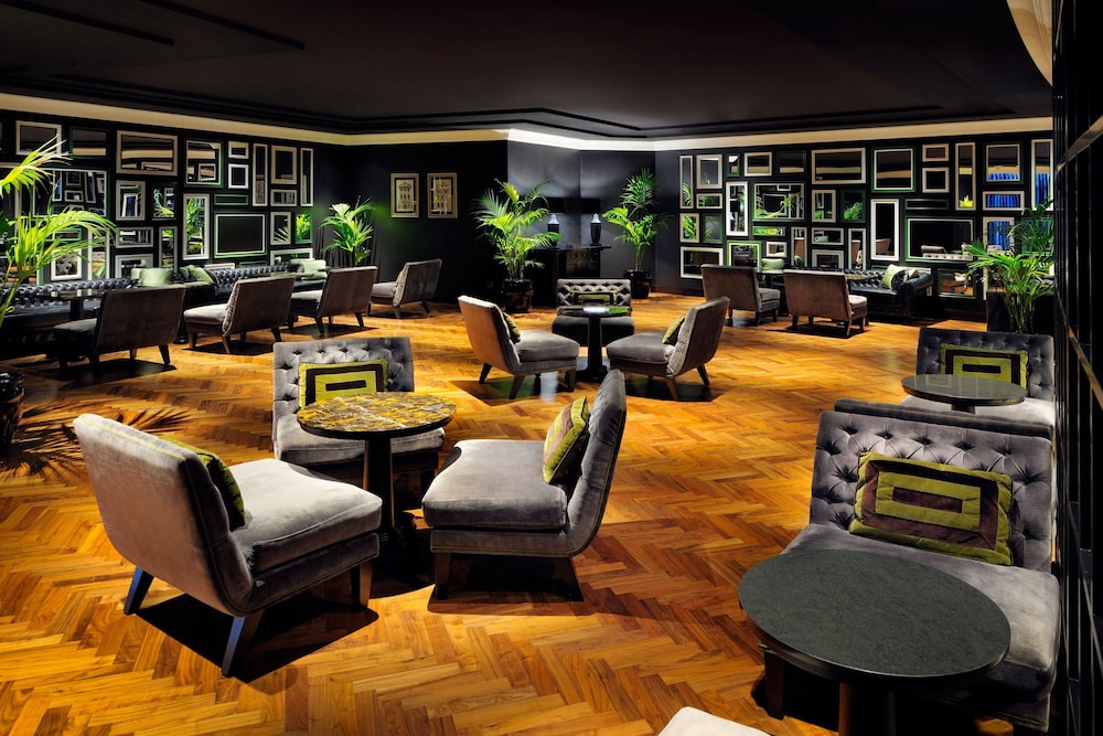 JW Marriott Marquis Hotel Dubai — Restaurant & bars in Dubai