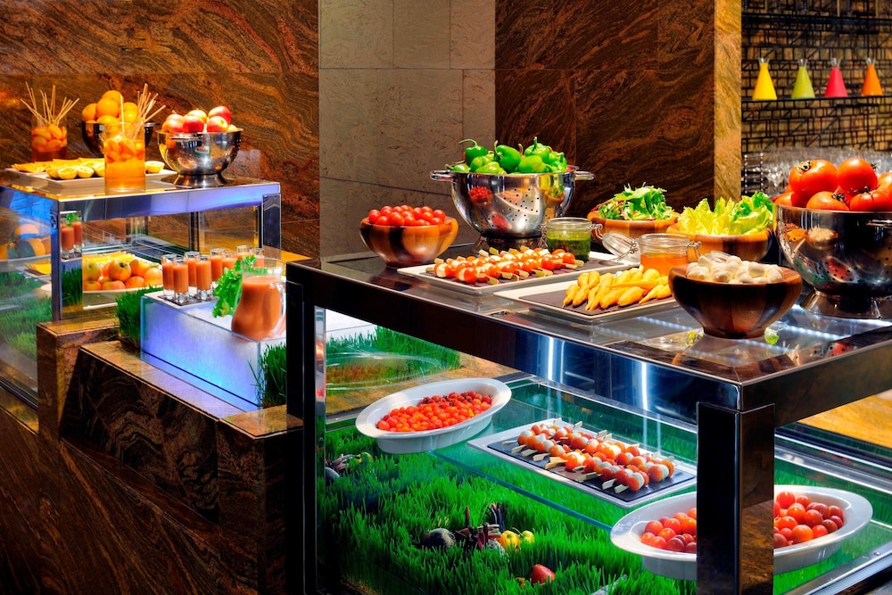 JW Marriott Marquis Hotel Dubai — Restaurant & bars in Dubai