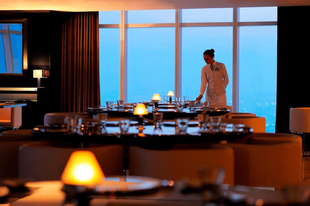 JW Marriott Marquis Hotel Dubai — Restaurant & bars in Dubai
