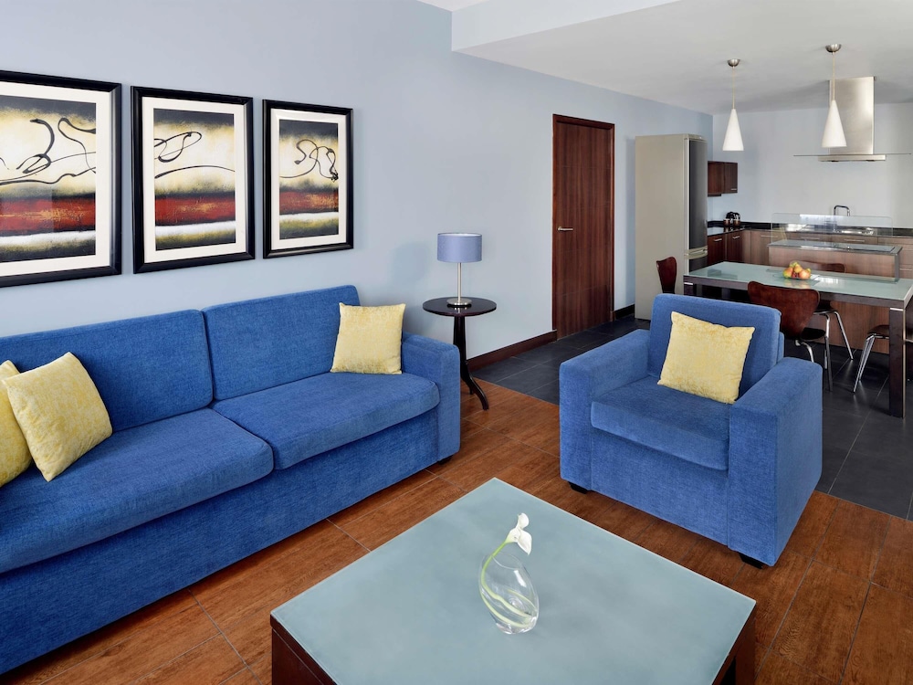 Movenpick Hotel Apartments Al Mamzar Dubai — Hotel rooms in Dubai