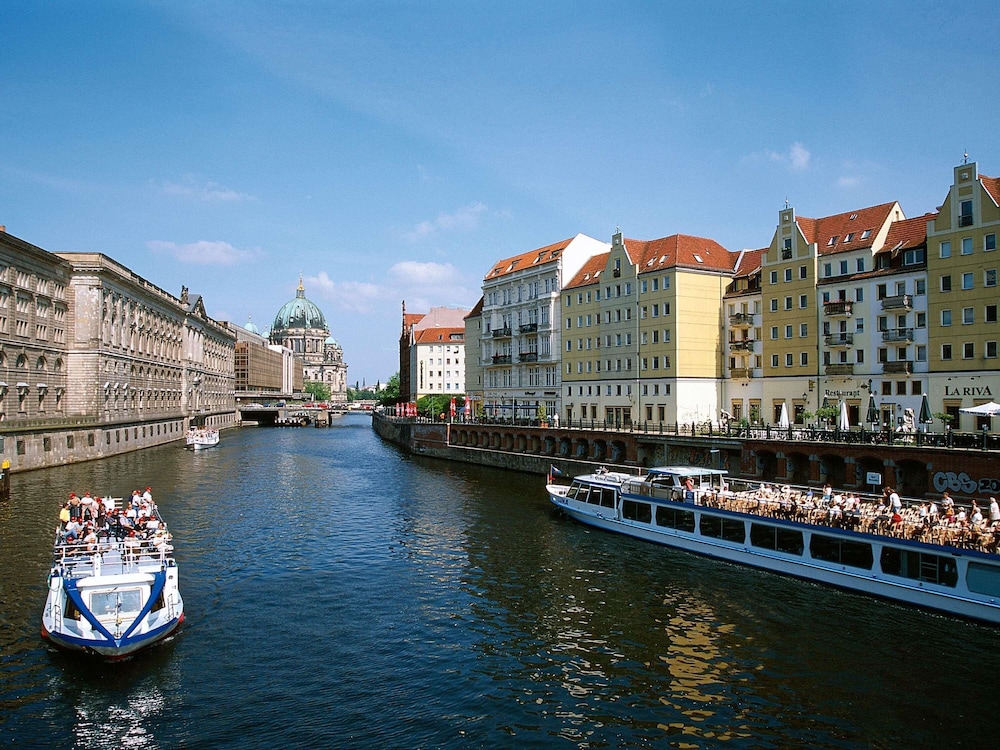 Novotel Berlin Mitte — Attractions in the area in Berlin, Berlin