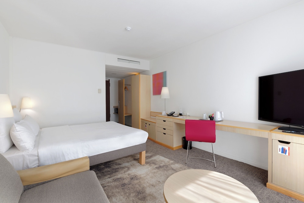 Novotel Berlin Mitte — Hotel rooms in Berlin, Berlin
