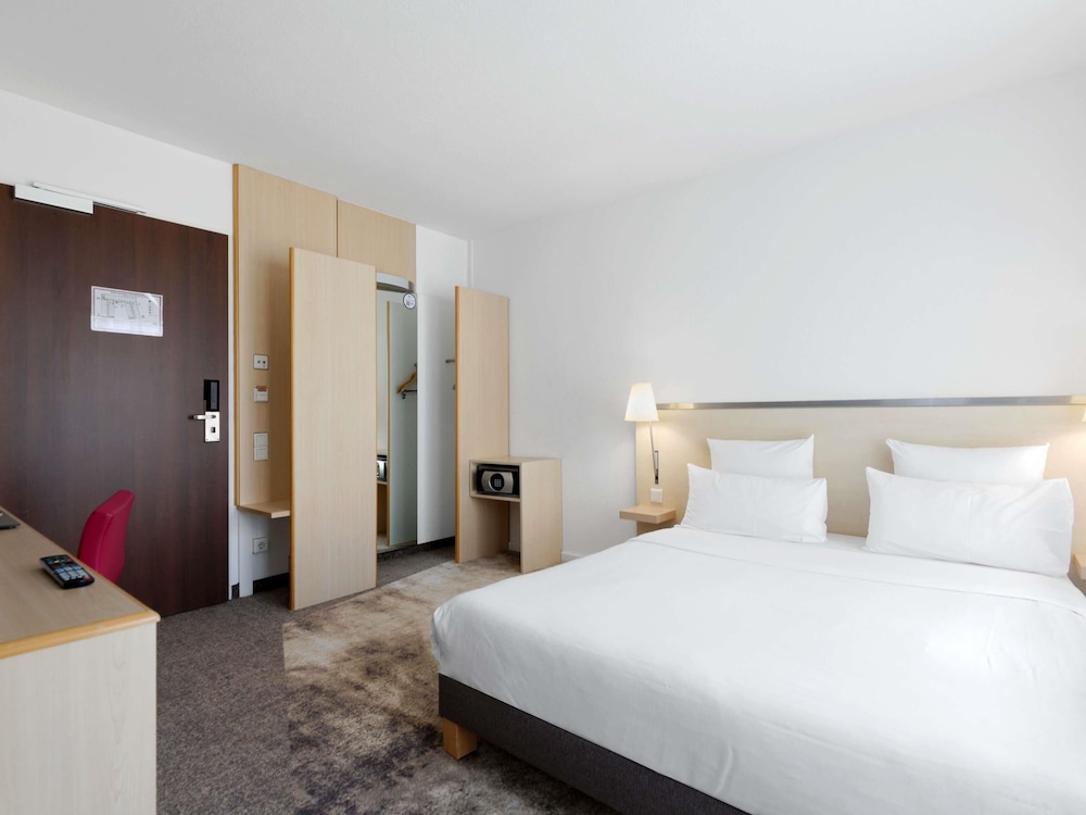 Novotel Berlin Mitte — Hotel rooms in Berlin, Berlin