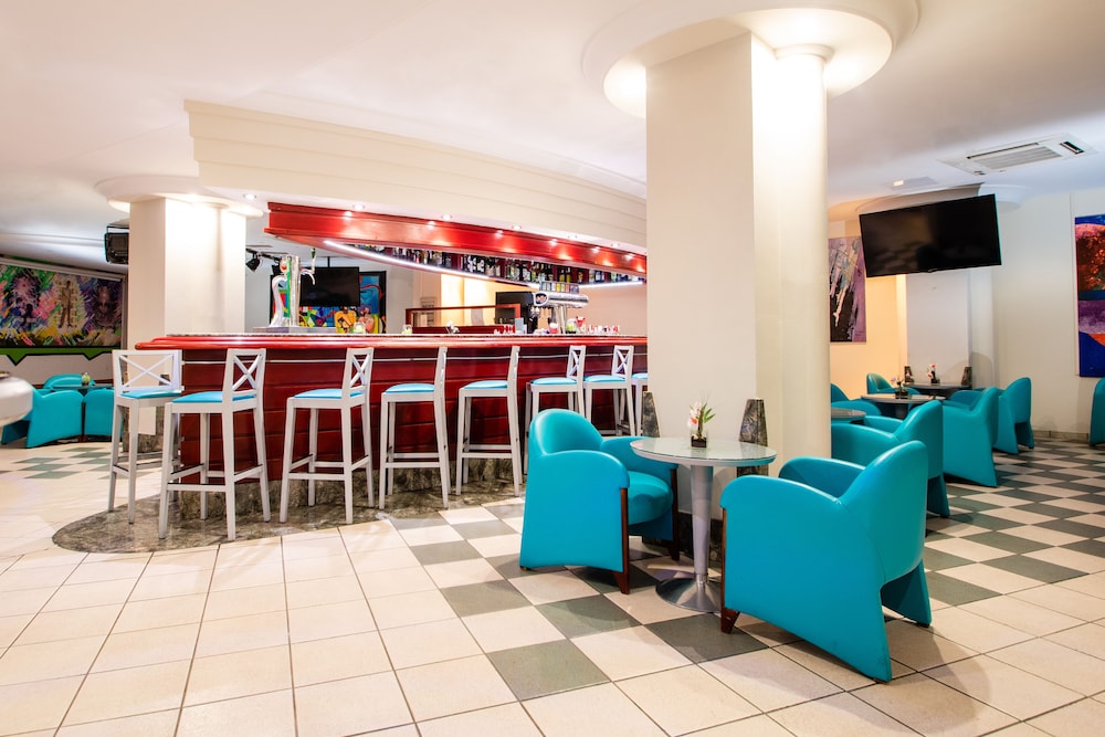 Hotel HL Rondo — Restaurant & bars in Playa del Ingles, Canary Islands