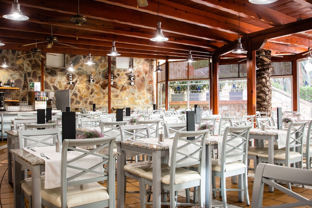 Hotel HL Rondo — Restaurant & bars in Playa del Ingles, Canary Islands