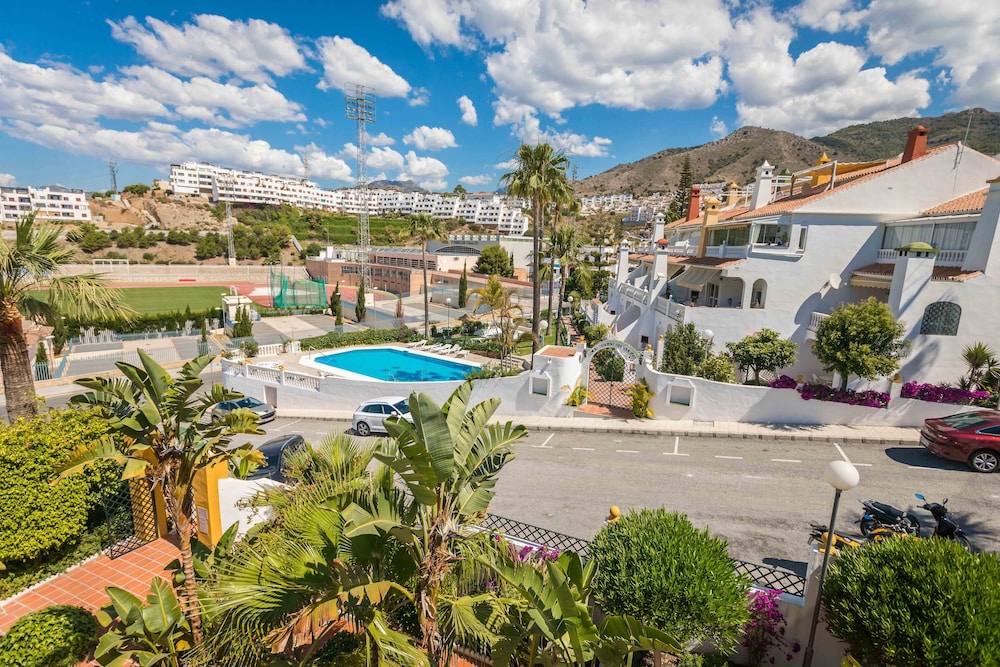 Apartamentos Turísticos Las Rosas de Capistrano — Attractions in the area in Nerja, Andalusia