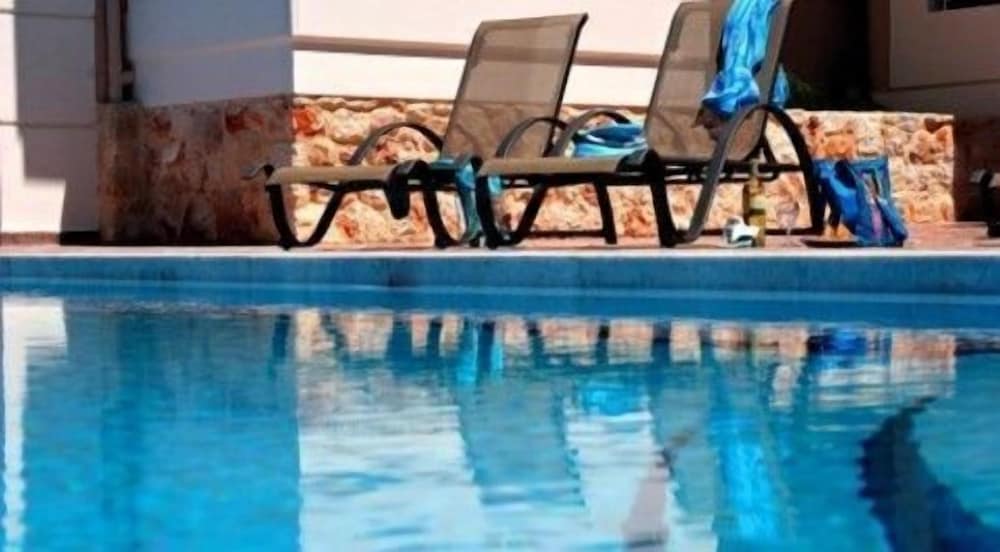Theros Hotel — Swimming pool in Platanias