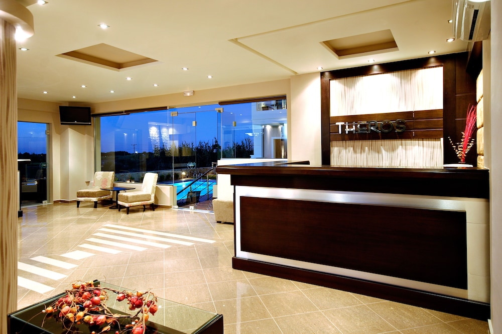 Theros Hotel — Hotel building in Platanias