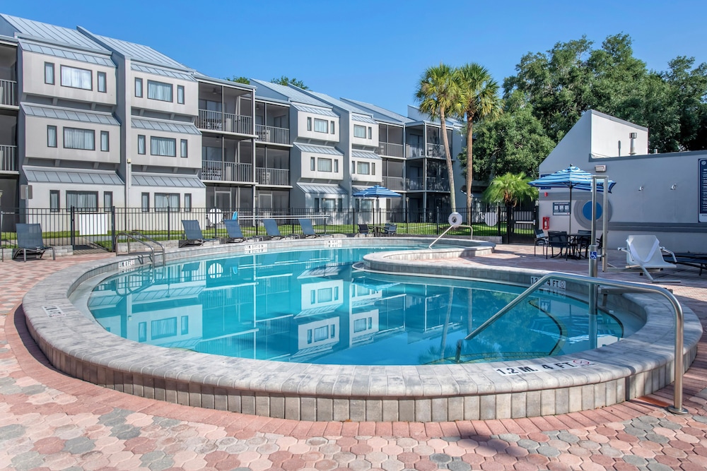 Orbit One Vacation Villas by Coolvacay — Swimming pool in Kissimmee, Florida