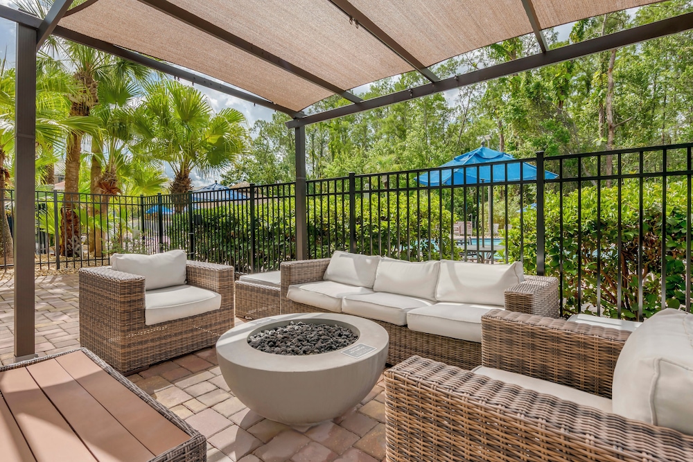 Parkway International Resort by Coolvacay — Swimming pool in Kissimmee, Florida