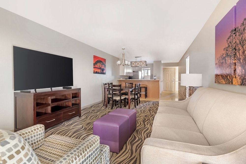 Parkway International Resort by Coolvacay — Hotel rooms in Kissimmee, Florida
