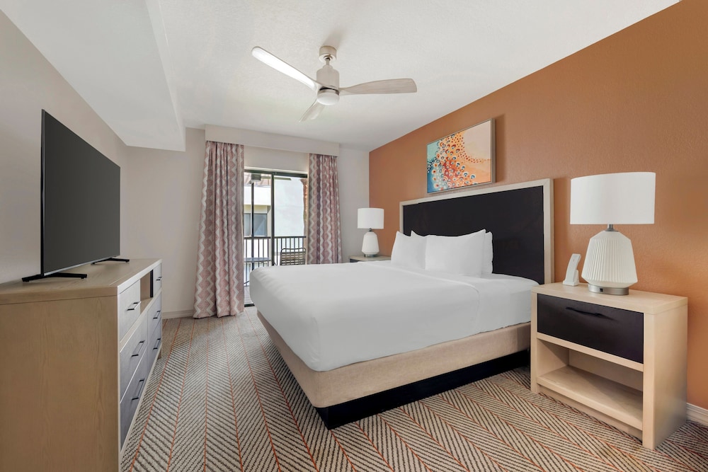 Parkway International Resort by Coolvacay — Hotel rooms in Kissimmee, Florida