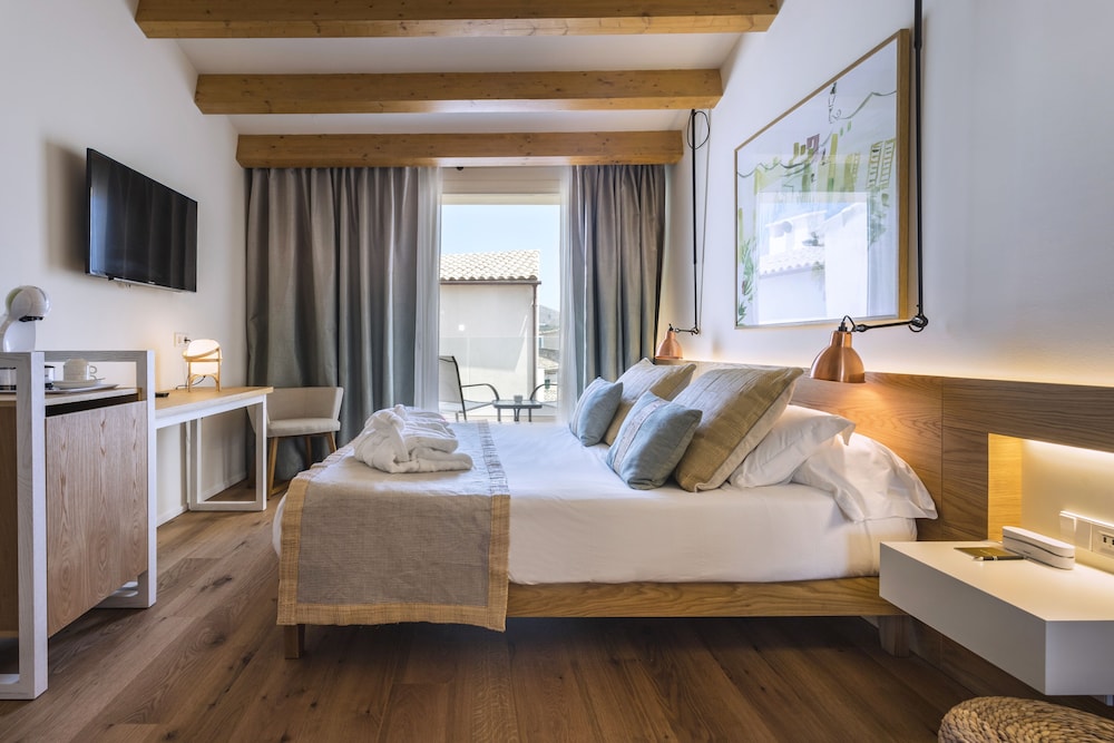 FORUM Boutique hotel & spa — Rooms in Alcudia, Balearic Islands