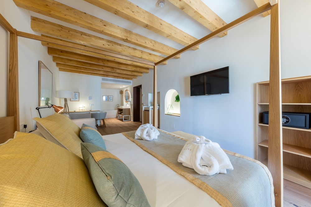 FORUM Boutique hotel & spa — Rooms in Alcudia, Balearic Islands