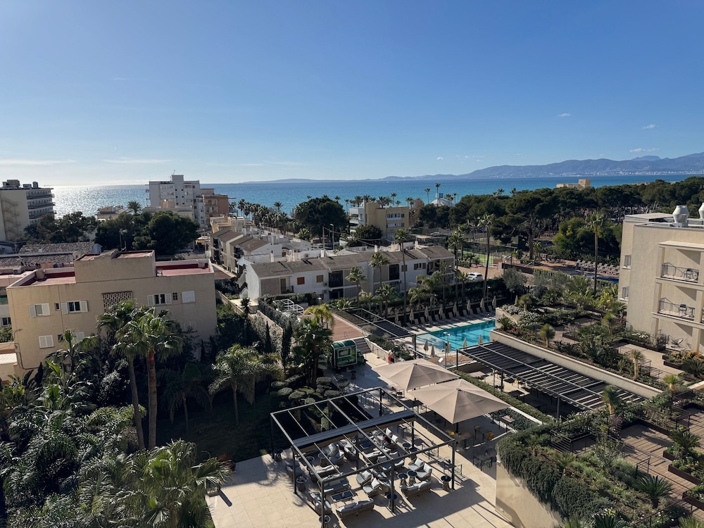 Paradiso Garden Hotel — Swimming pool in Playa de Palma, Balearic Islands