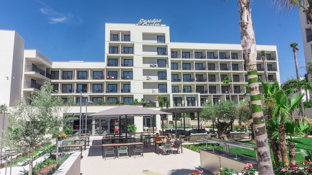 Paradiso Garden Hotel — Hotel building in Playa de Palma, Balearic Islands