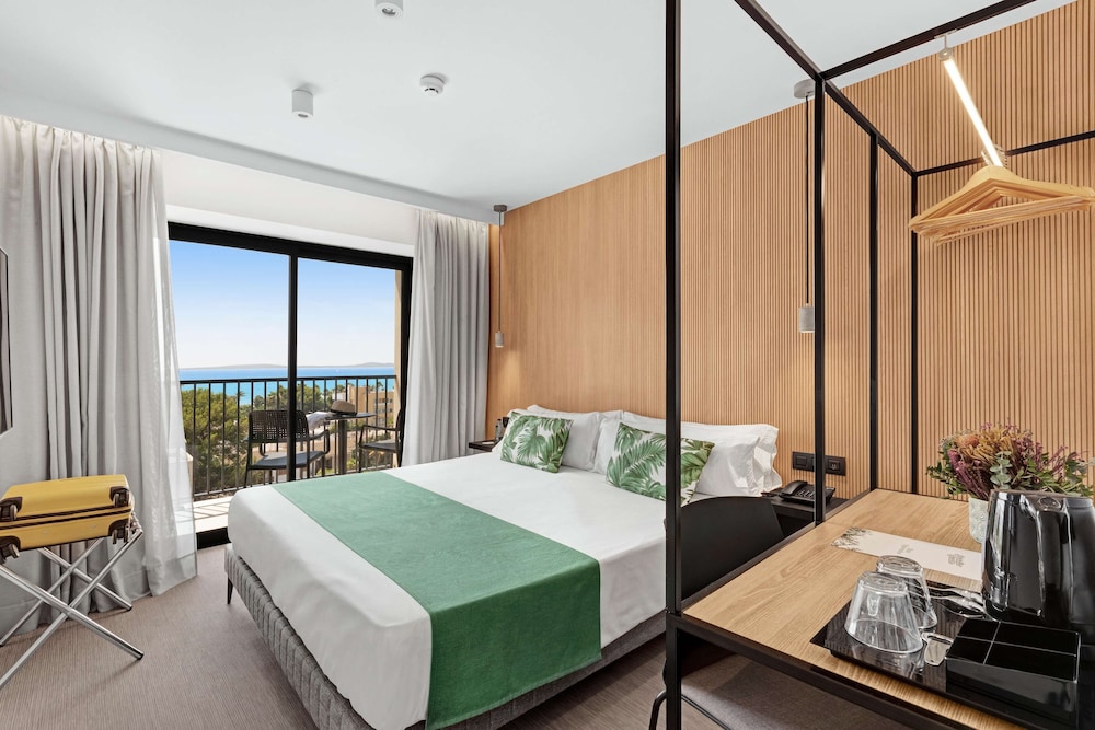 Paradiso Garden Hotel — Hotel rooms in Playa de Palma, Balearic Islands
