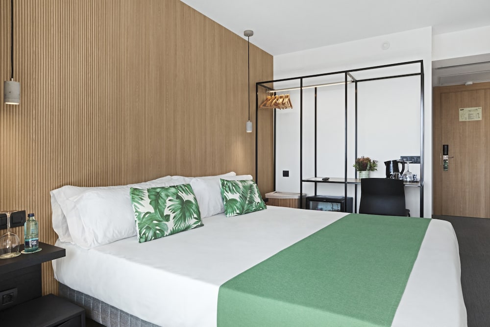 Paradiso Garden Hotel — Hotel rooms in Playa de Palma, Balearic Islands