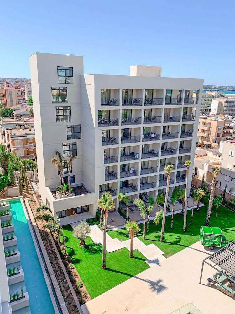 Paradiso Garden Hotel — Hotel building in Playa de Palma, Balearic Islands