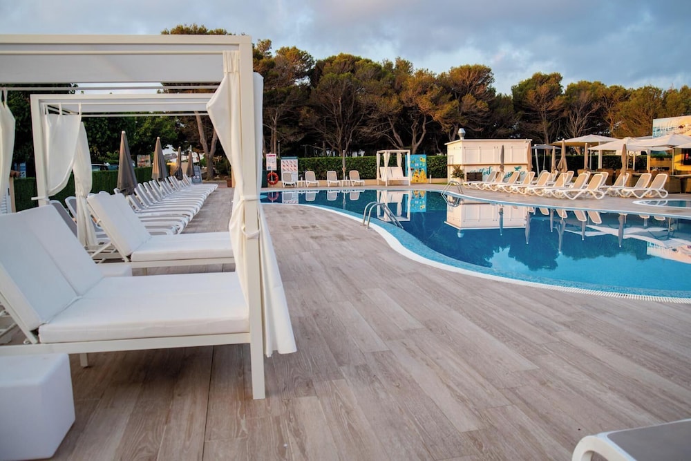 Apartamentos Maribel — Swimming pool in Cala Blanca, Balearic Islands