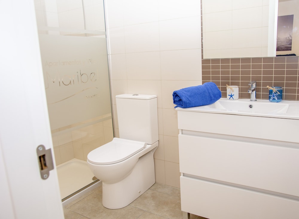 Apartamentos Maribel — Hotel rooms in Cala Blanca, Balearic Islands