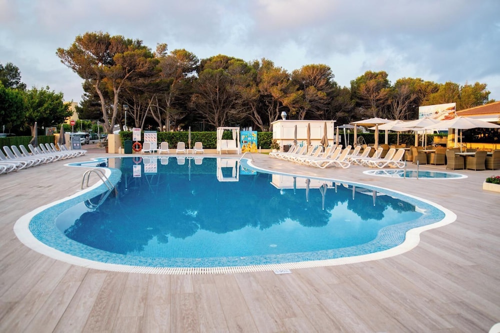 Apartamentos Maribel — Swimming pool in Cala Blanca, Balearic Islands