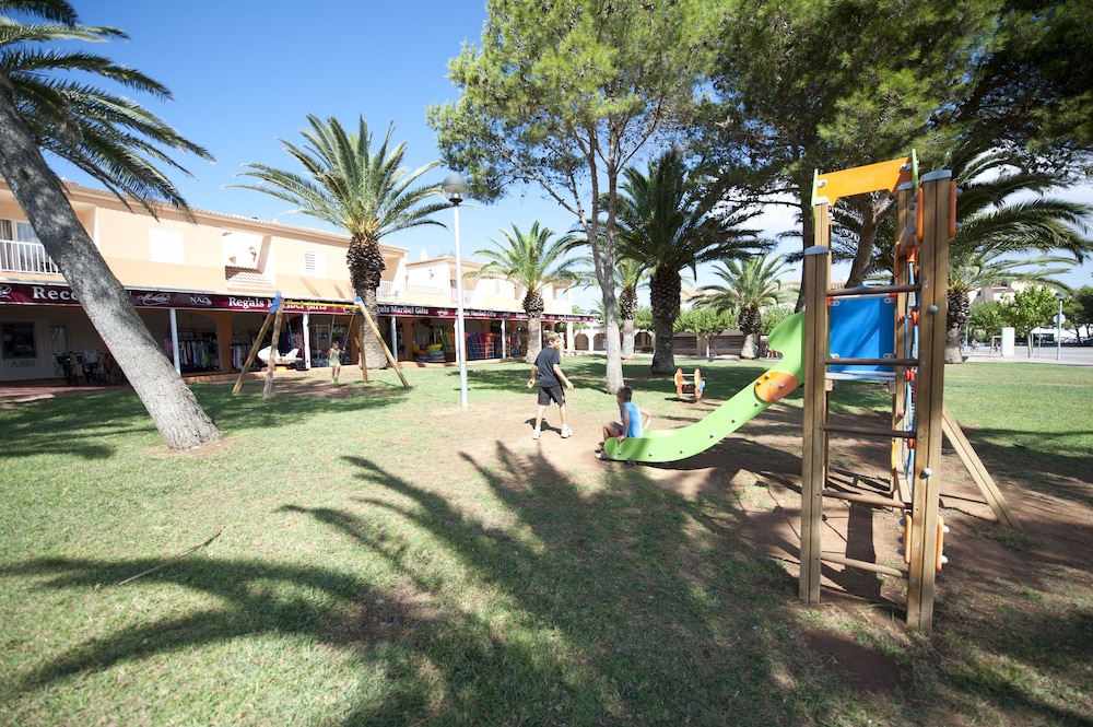 Apartamentos Maribel — Attractions for children in Cala Blanca, Balearic Islands