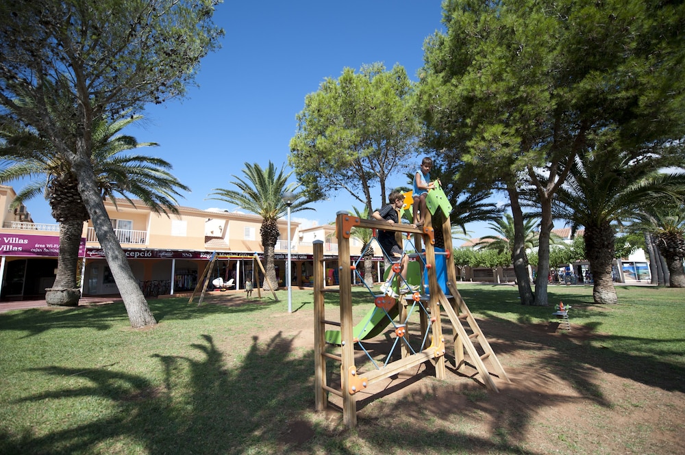 Apartamentos Maribel — Attractions for children in Cala Blanca, Balearic Islands