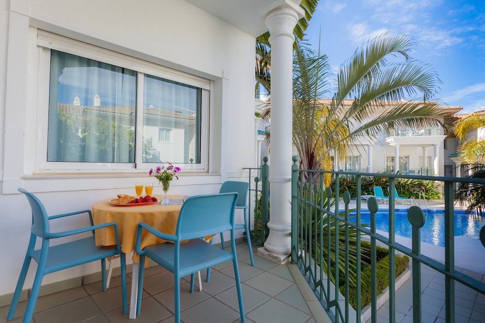Marina Turquesa — Hotel rooms in Nerja, Andalusia