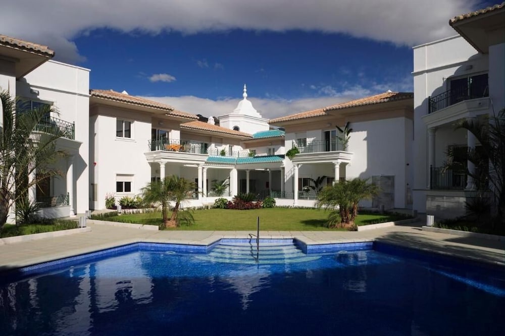 Marina Turquesa — Swimming pool in Nerja, Andalusia