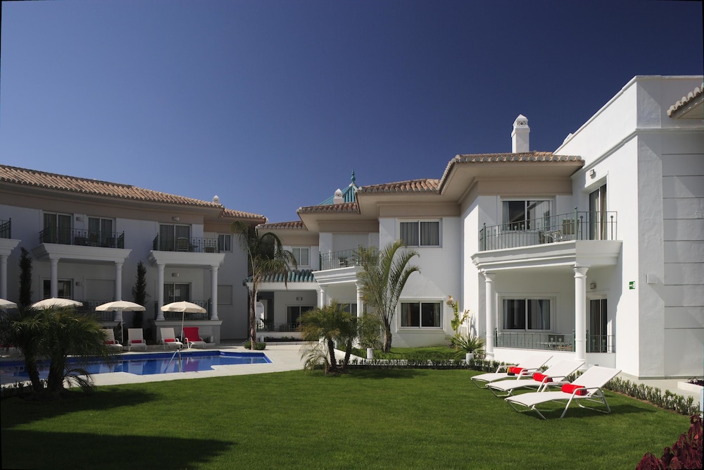 Marina Turquesa — Swimming pool in Nerja, Andalusia