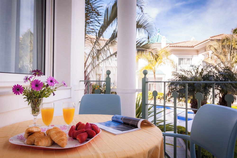 Marina Turquesa — Hotel rooms in Nerja, Andalusia