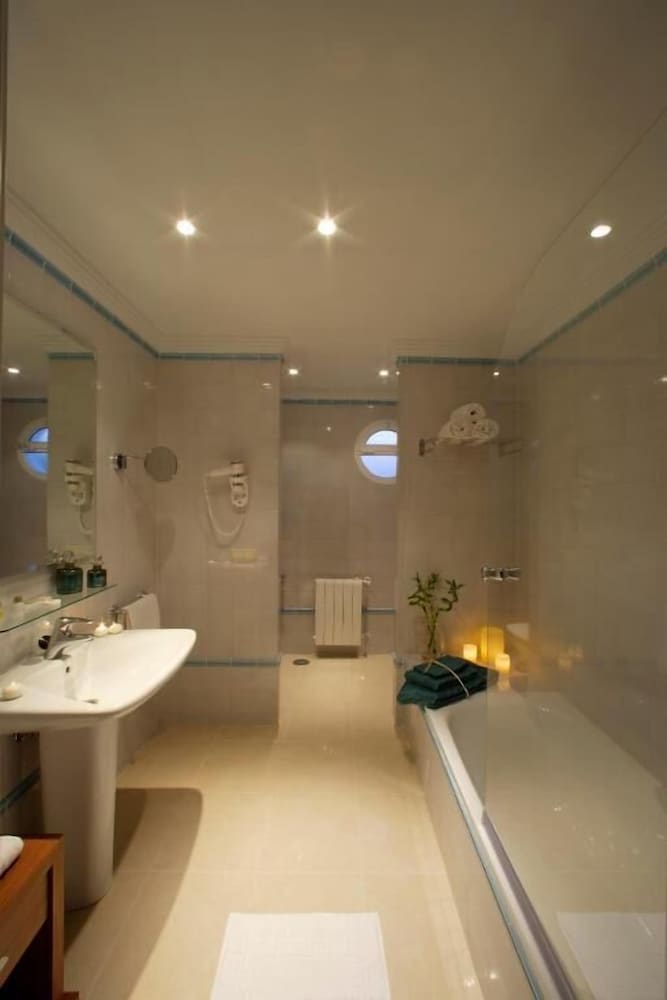 Marina Turquesa — Hotel rooms in Nerja, Andalusia