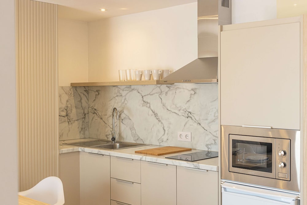 Martinez Apartments — Hotel rooms in Palma Nova, Balearic Islands