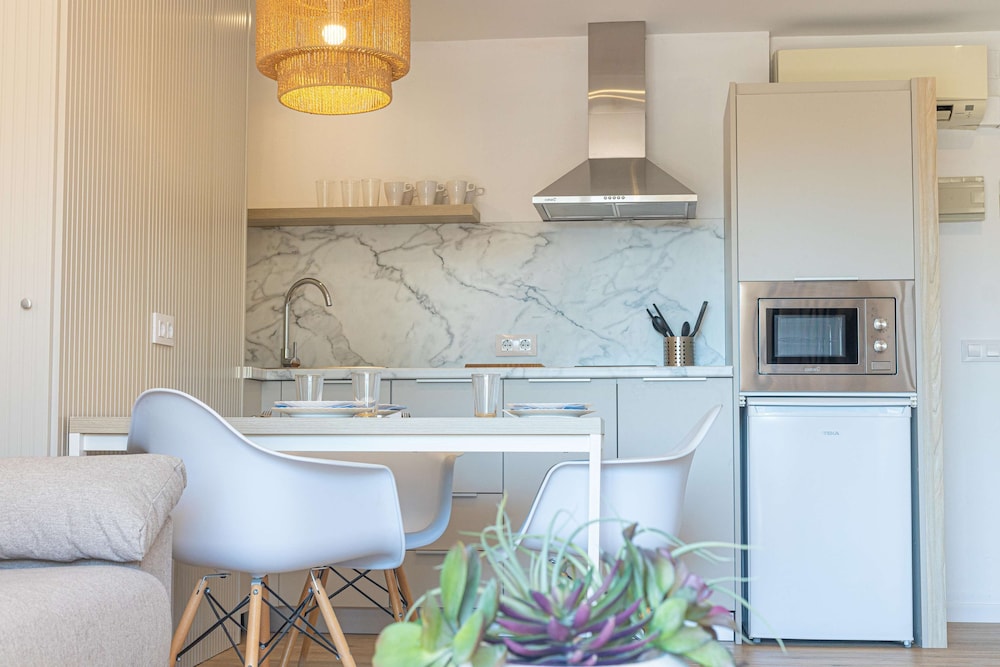 Martinez Apartments — Hotel rooms in Palma Nova, Balearic Islands