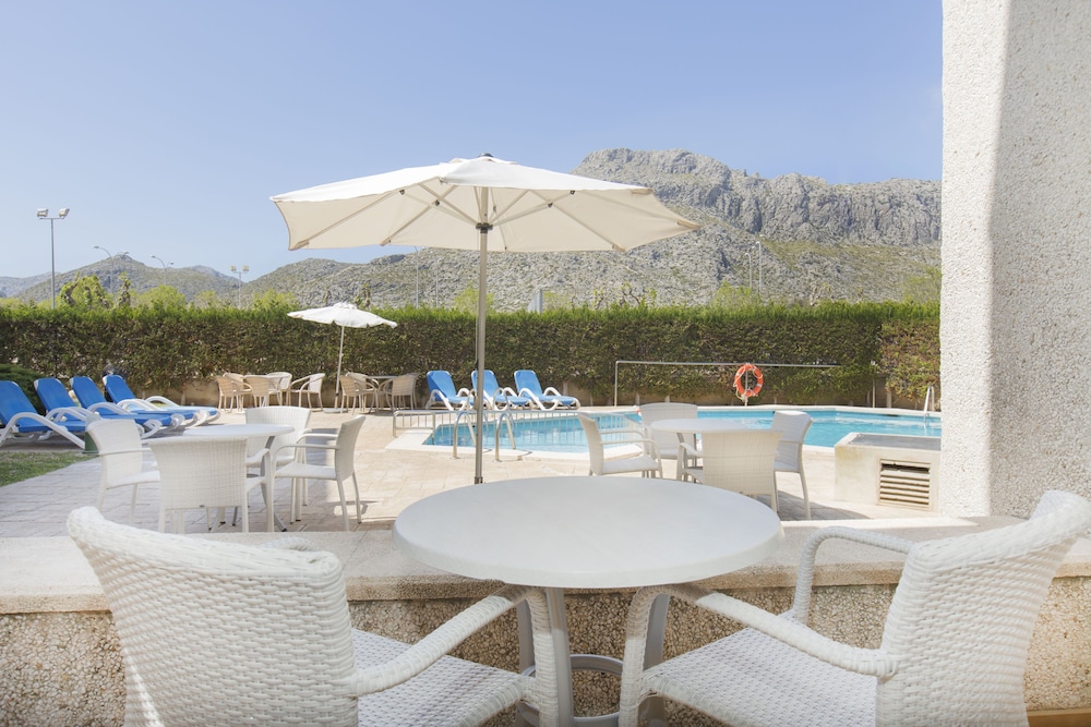 Apartamentos Massol — Swimming pool in Puerto Pollensa, Balearic Islands