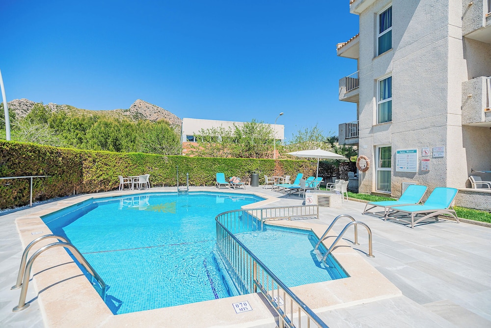 Apartamentos Massol — Swimming pool in Puerto Pollensa, Balearic Islands