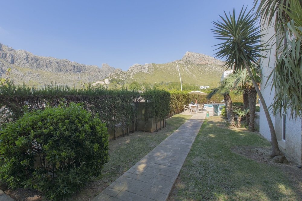 Apartamentos Massol — Swimming pool in Puerto Pollensa, Balearic Islands