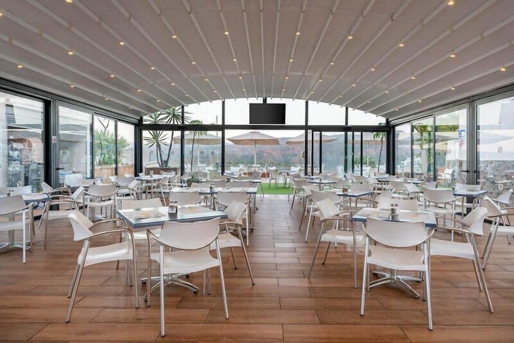 Servatur Edén & Buganvillas — Restaurant & bars in Puerto Rico, Canary Islands