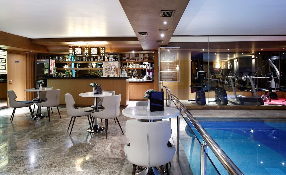 Darkhill Hotel — Restaurant & bars in Istanbul, Istanbul