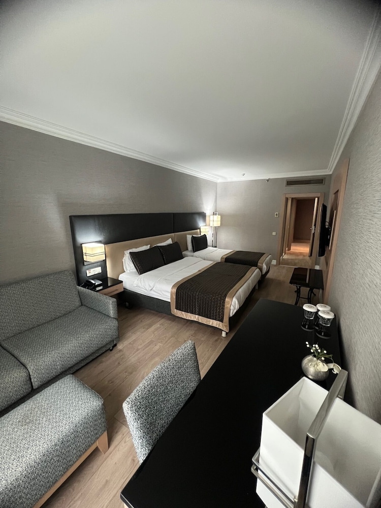 Darkhill Hotel — Hotel rooms in Istanbul, Istanbul