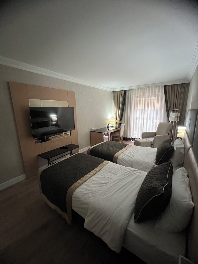 Darkhill Hotel — Hotel rooms in Istanbul, Istanbul