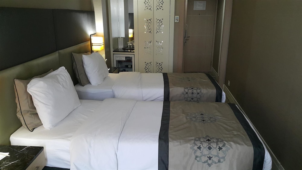 Darkhill Hotel — Hotel rooms in Istanbul, Istanbul