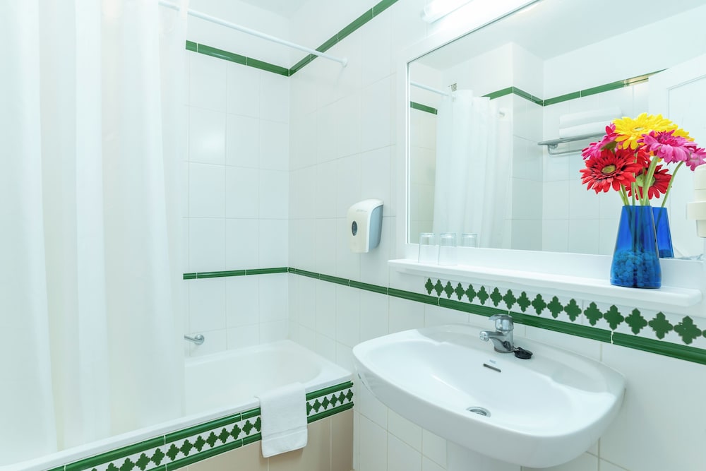 Hovima Jardín Caleta — Hotel rooms in Costa Adeje, Canary Islands