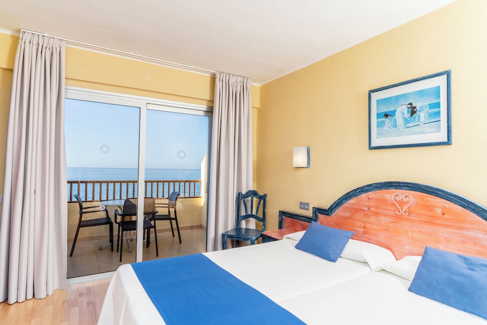 Hovima Jardín Caleta — Hotel rooms in Costa Adeje, Canary Islands